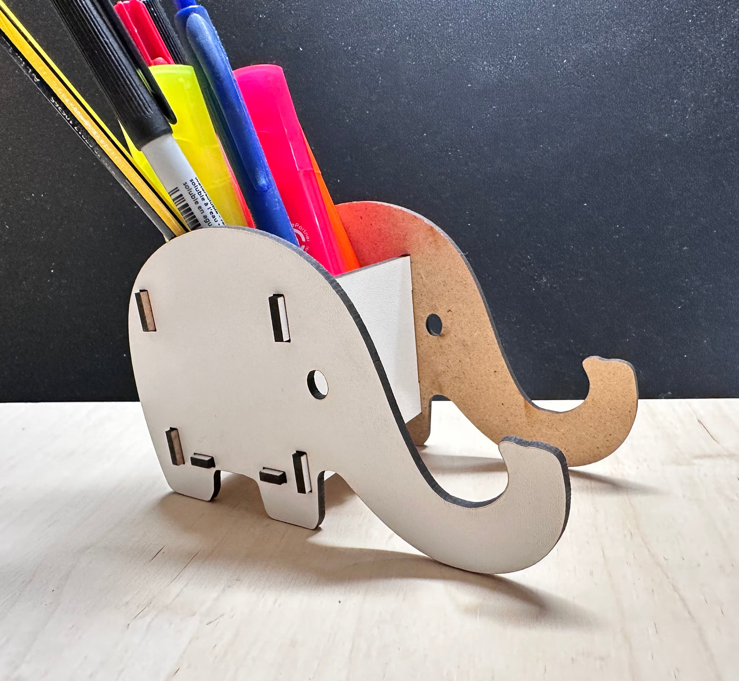 Elefant Stifthalterung