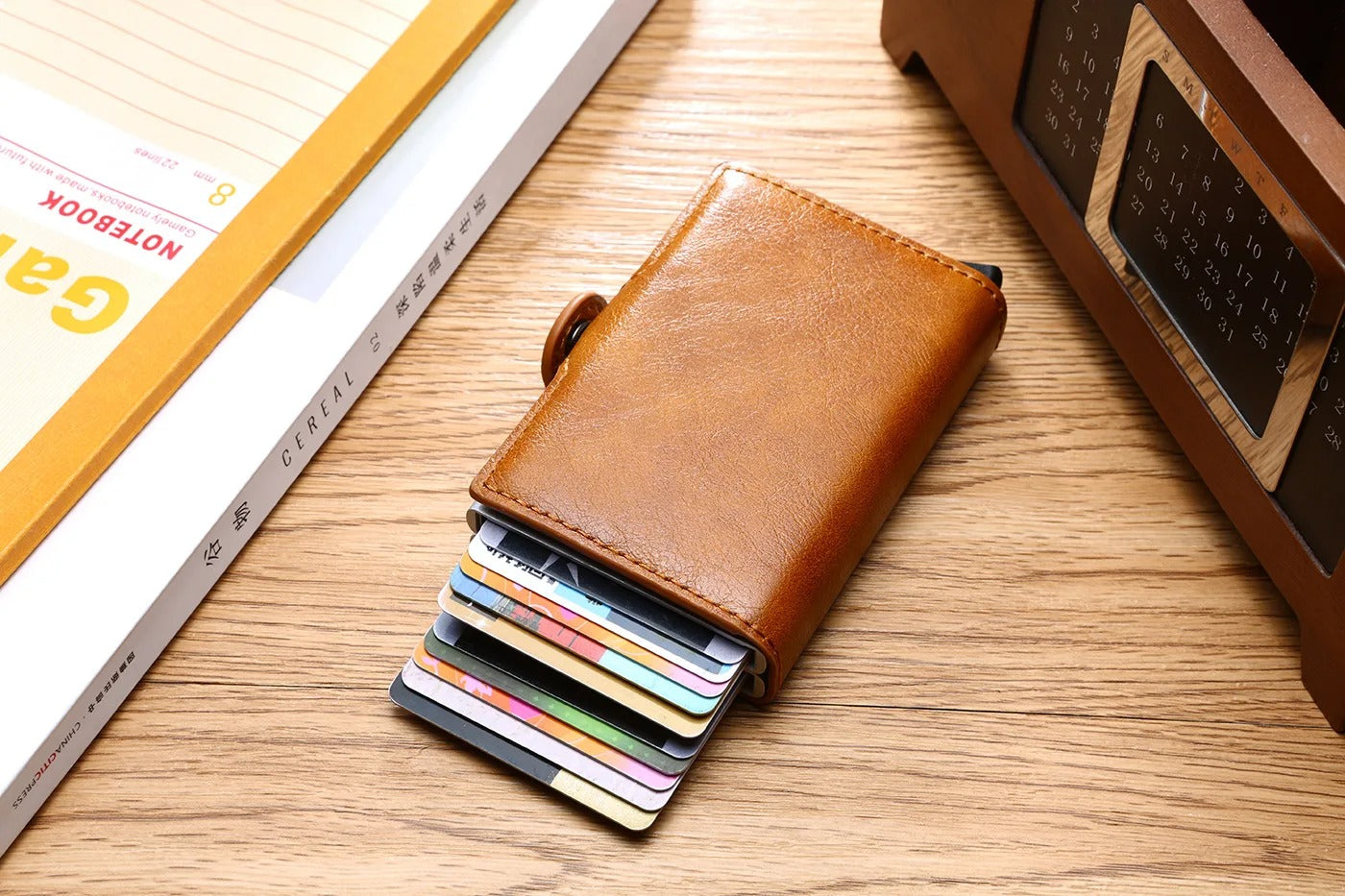Personalisiertes Slim-Portemonnaie in PU-Leder-Optik